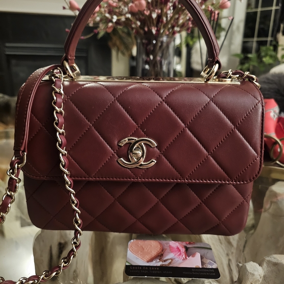 CHANEL Burgundy Quilted Shoulder Bag - Picture 13 of 16